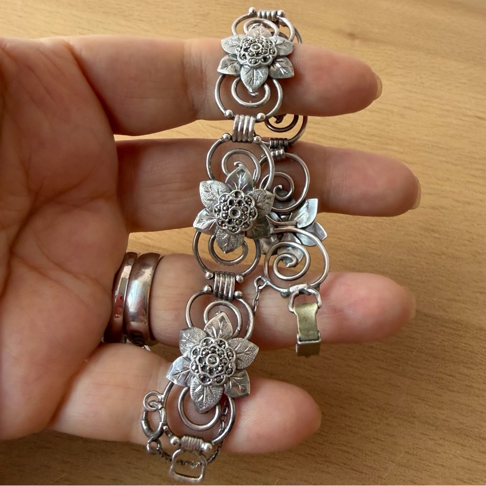 VINTAGE STERLING SILVER ORNATE FLORAL FLOWER MARCASITE BRACELET UNIQUE UNUSUAL - Picture 15 of 16